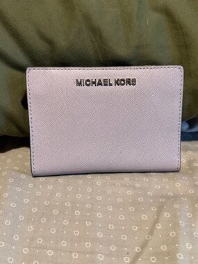 Michael Kors Lavender Saffiano small Leather Wallet